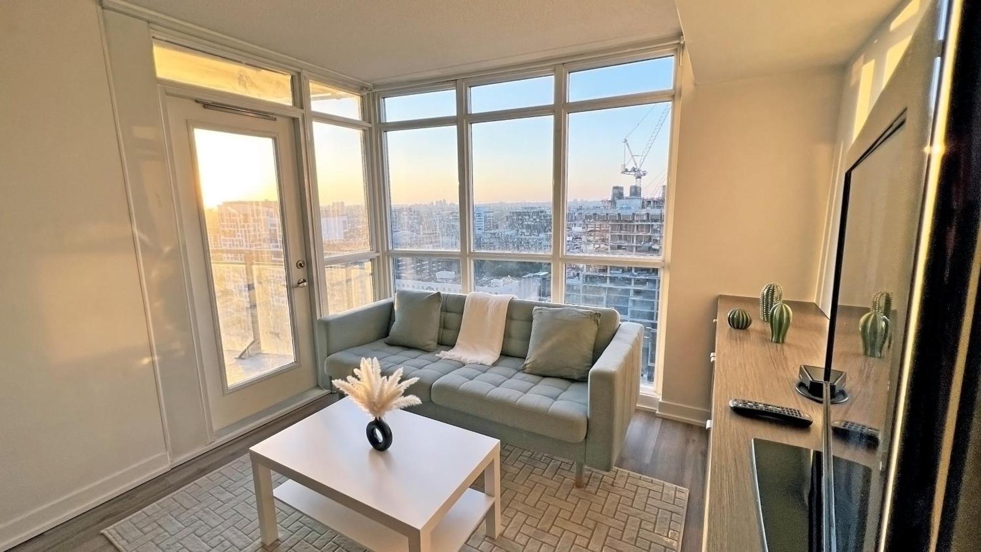 Stunning Luxurious Lakeview Condo By Cn Tower تورونتو المظهر الخارجي الصورة